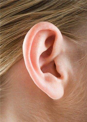 耳垂大的人就真的有福吗:为什么说耳垂大的人有福气？