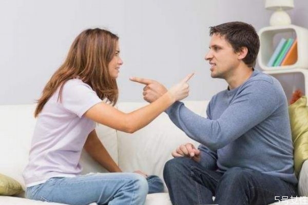 夫妻经常吵架怎样越吵越亲密 夫妻之间吵架需要注意什么