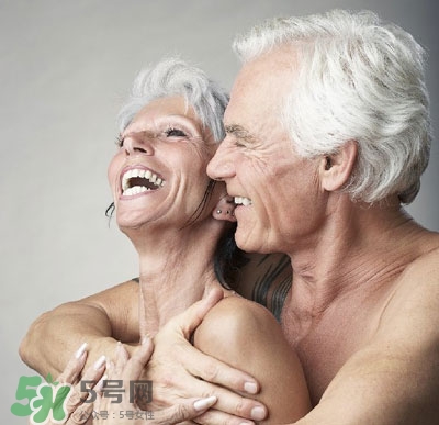 人到老年如何防止“性衰老”？老年人性生活好不好？
