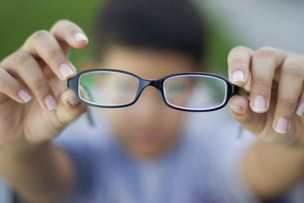 青少年视力保护建议 成年人眼睛疾病主要有哪些