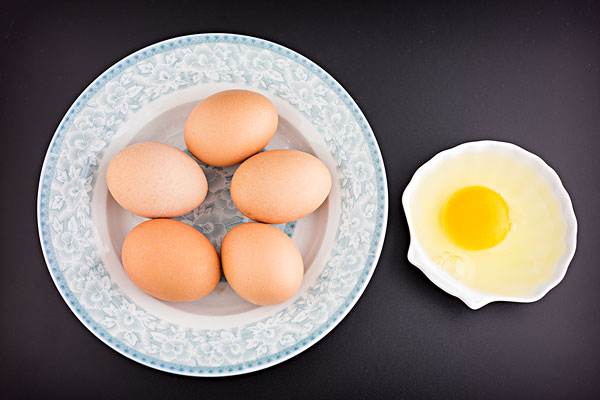 健身后吃鸡蛋长肌肉吗 健身后吃几个鸡蛋合适