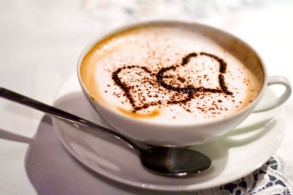 热咖啡和冰咖啡优势区别呢 冰咖啡可以放多久呢