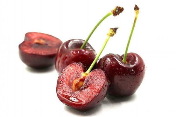 车厘子适合什么季节吃呢 车厘子和樱桃的区别呢
