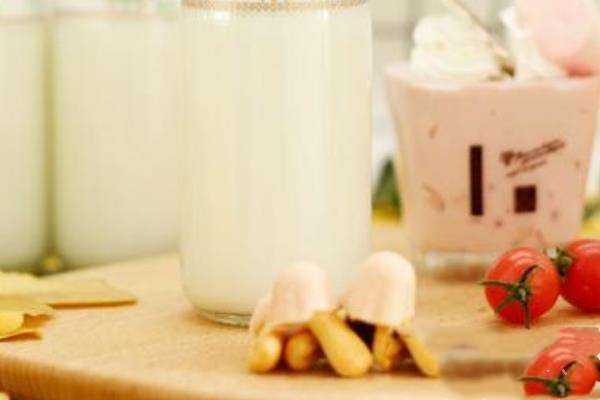 牛乳能直接喝吗 24小时牛乳可以加热吗