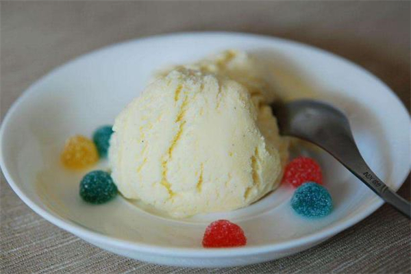 奶油冰淇淋的做法 奶油冰淇淋可以经常吃吗