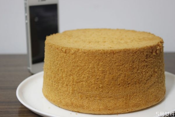 自制蛋糕需要什么材料 自制蛋糕的方法
