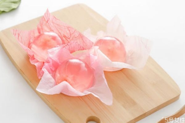 樱花果冻怎么做好吃 樱花果冻的简单做法