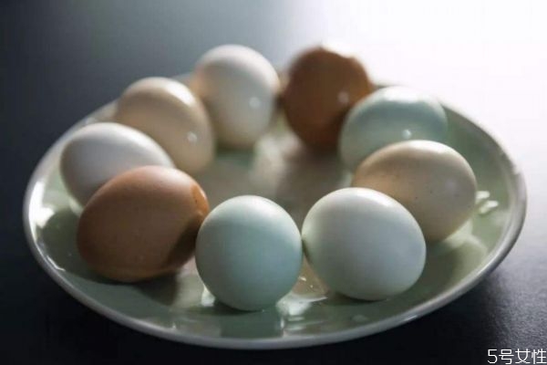 鸡蛋变质的现象有什么 如何分辨鸡蛋是否变质