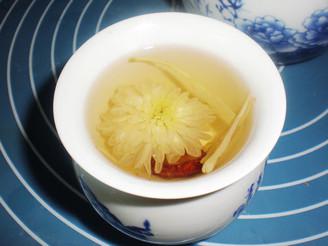 菊花山楂茶的功效 菊花山楂茶不能与什么同吃